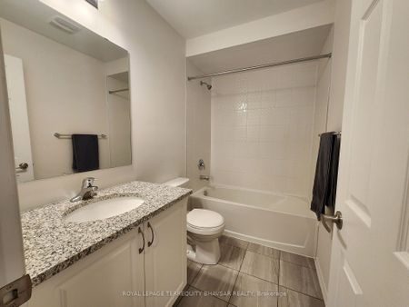 For Lease - 229 Danzatore Path, Oshawa, Ontario - Photo 2