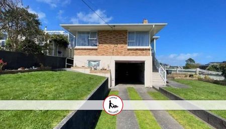 3 BEDROOMS IN SPOTSWOOD. - Photo 5