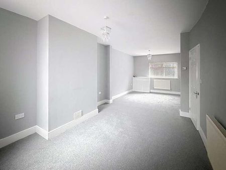 Victoria Road, Stoke-on-trent, Staffordshire, ST4 - Photo 4