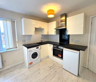 Portsmouth Road, Woolston - Photo 1