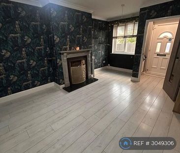 4 bedroom semi-detached house to rent - Photo 1