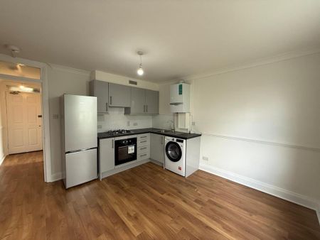 1 bedroom flat to rent - Photo 2
