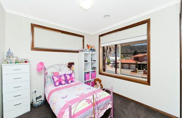 8 Morrison Place, Karabar NSW 2620 - House For Rent | Domain - Photo 1