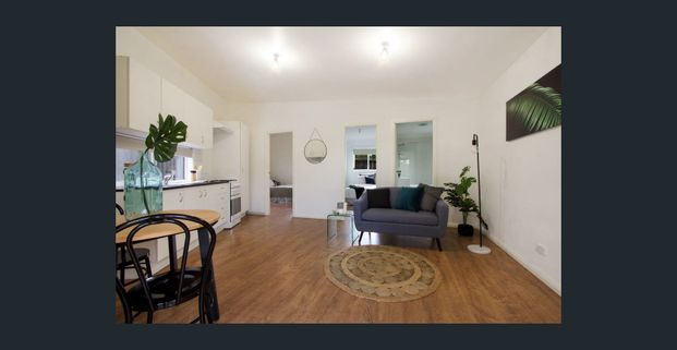 Private cottage in cul-de-sac position - Photo 1