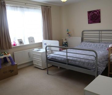 Harlow, Essex - Photo 5