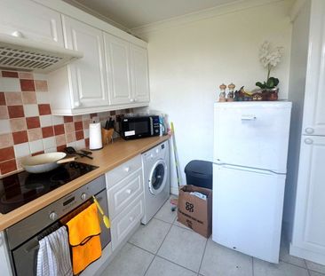 Radstone Court, Woking, Surrey, GU22 - Photo 1