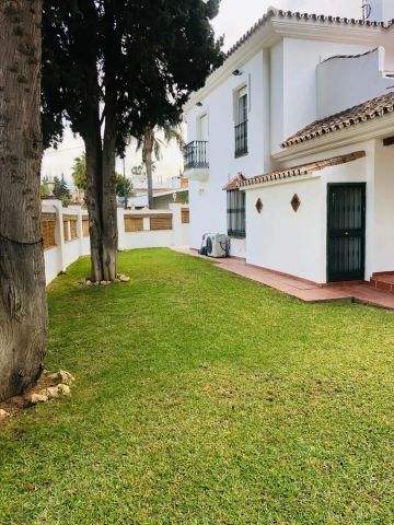 Casa o chalet de alquiler en Andasol, 12, Costabella - Photo 3