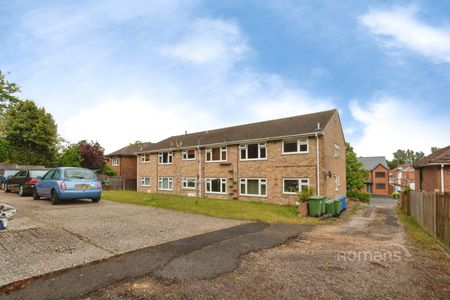 2 bedroom apartment to rent - Photo 5