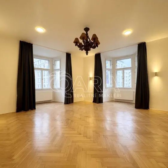 Pronájem bytu 2+1, 90 m - Fotografie 1