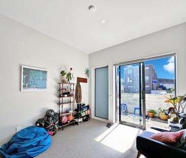 Welcome home to 12 Arney Street. - Photo 5