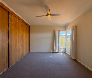 Peaceful & Private 4 bedroom home - Photo 3