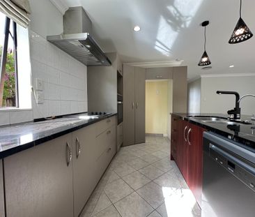 5 Berkshire Terrace, Massey - Photo 4