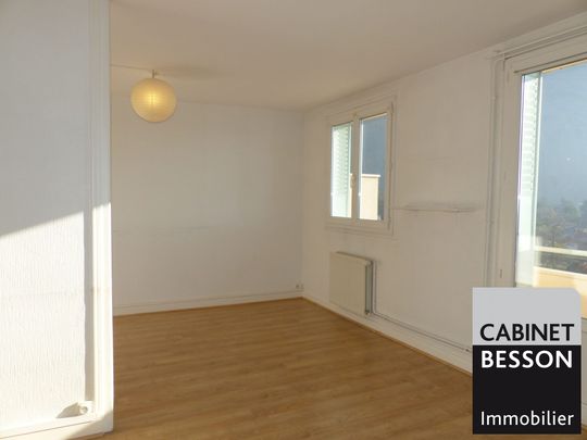 Location Appartement 4 pièces 62m² ST EGREVE 38120 - Photo 1