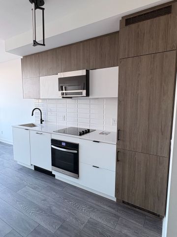 For Lease - 8888 Yonge Street Unit# 712, Richmond Hill, Ontario - Photo 2