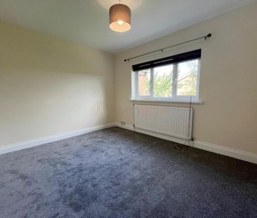 2 bedroom semi-detached house to rent - Photo 5