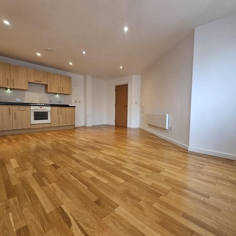 2 bedroom apartment to rent - Photo 1