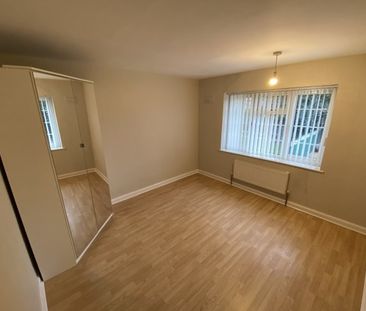 Laburnum Road, Wolverhampton, WV4 - Photo 1
