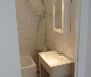 Location Appartement 1 pièce 30m² VALENCE 26000 - Photo 4
