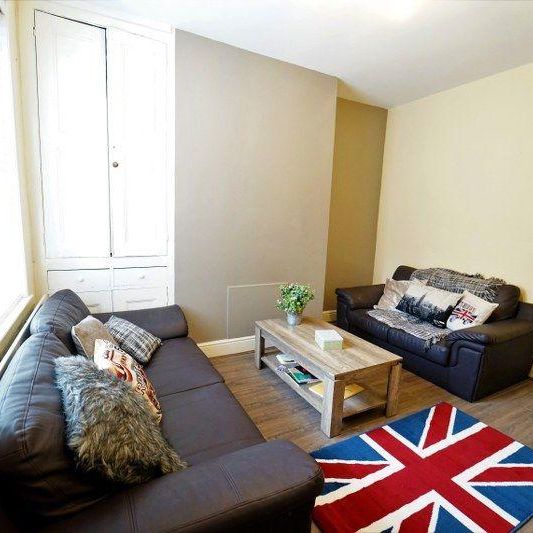 5 bedroom house to rent - Photo 1