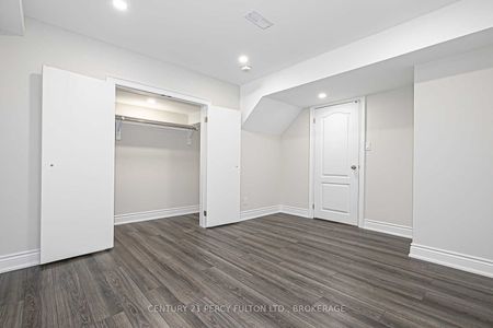 For Lease - 41 Prunella Crescent Unit# Basement, East Gwillimbury, Ontario - Photo 2