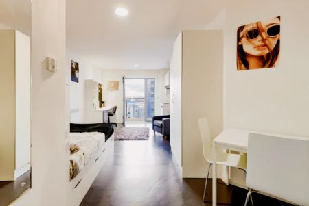 Gold Studio - Photo 3