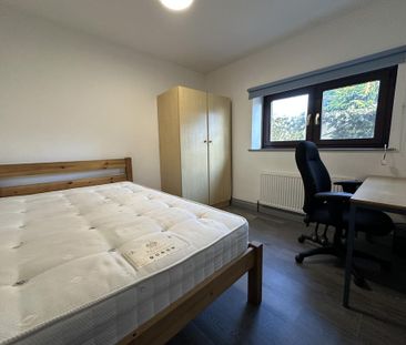 1 bedroom in a house share to rent - Photo 1