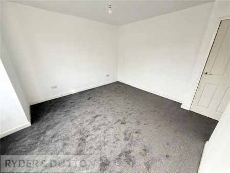 2 bedroom semi-detached house to rent - Photo 5