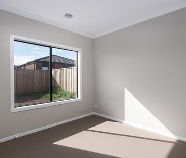 Not your average rental, Great Location - Photo 3