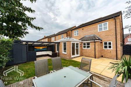 Faulkner Crescent, Lytham St. Annes, Lancashire, FY8 - Photo 3
