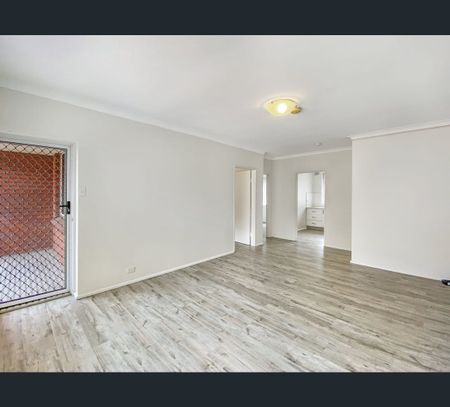 3/21 Ridgewell Street, Roselands, NSW 2196 - Photo 4