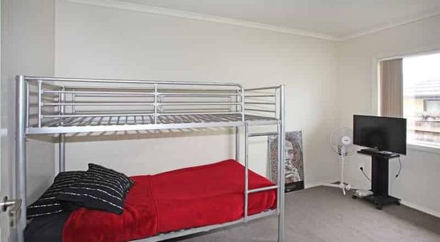 Family home in Tuakau - Photo 1