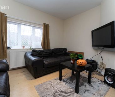 5 bedroom semi-detached house to rent - Photo 1