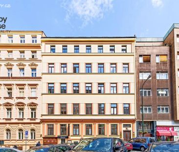 Pronájem bytu 2+kk 65 m² - Photo 1