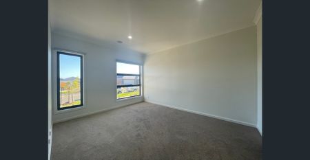 HIGH QUALITY FINISHED HOUSE! - Photo 4