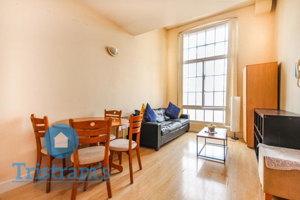 2 bed Flat for Rent - Photo 1