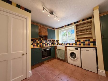 Water Lane, Wotton-under-Edge, GL12 - Photo 3