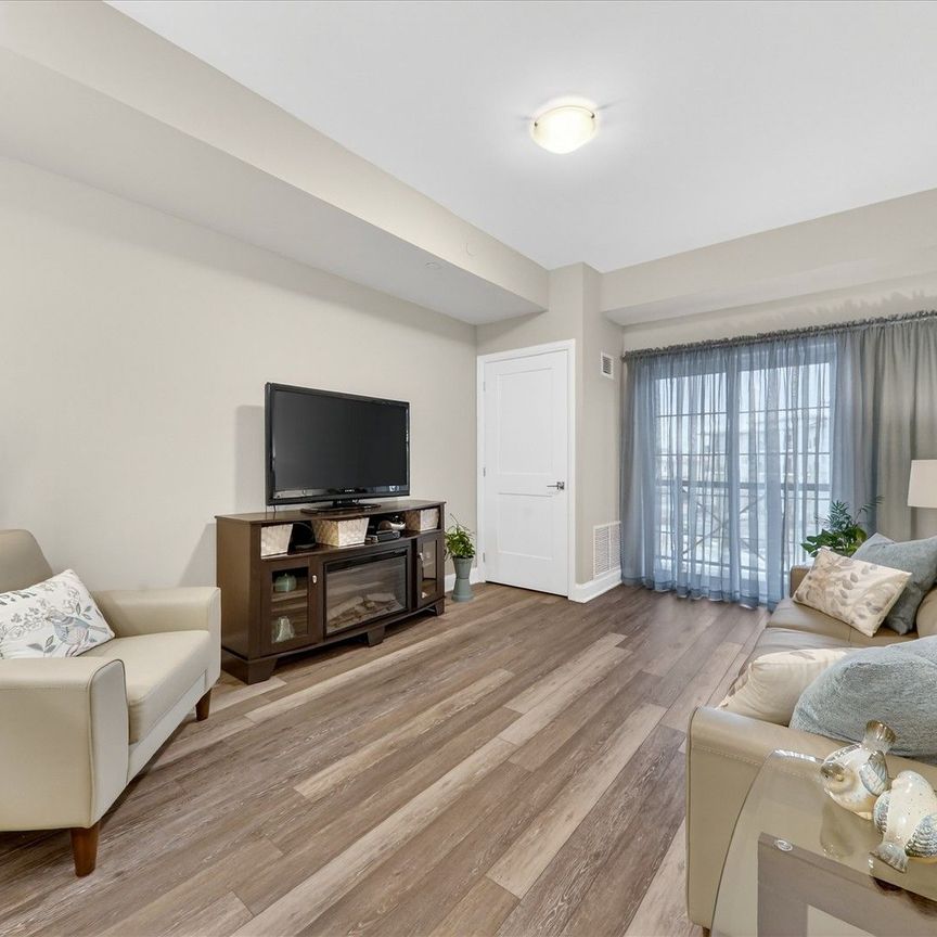 For Lease - 50 Lakebreeze Drive Unit# 323, Clarington, Ontario - Photo 1