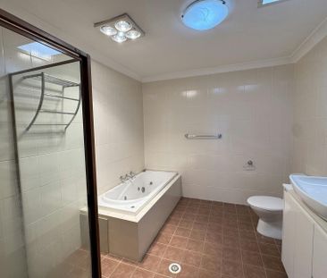 NEWLY RENOVATED TOWNHOUSE - Photo 3