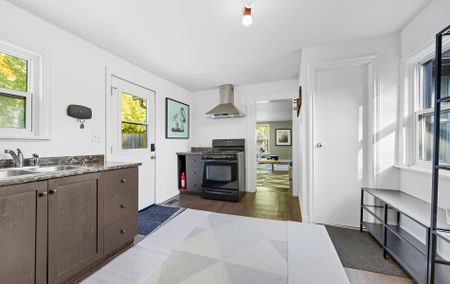 For Lease - 67 Cumberland Street, Port Hope, Ontario - Photo 4