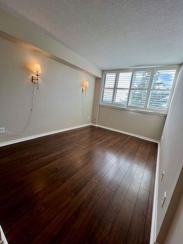 For Lease - 1001 Cedarglen Gate Unit# 423, Mississauga, Ontario - Photo 2