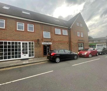 Thames House, Manor House Lane, Datchet, SL3 - Photo 3