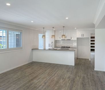 Stunning & Stylish Home - Photo 4
