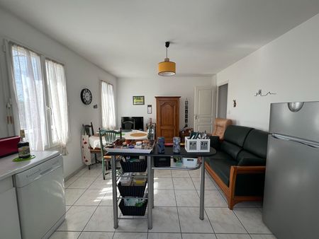 Location Appartement 3 pièces 56m² - Photo 4