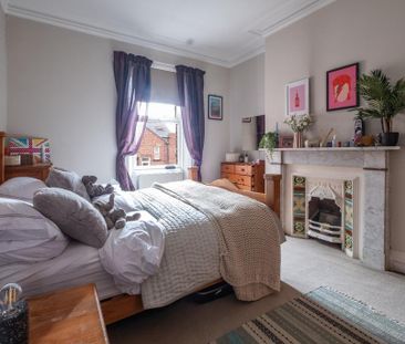 4 bedroom terraced house to rent - Photo 2