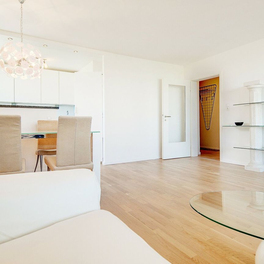 Brightly furnished apartment in Moosach for rent - Photo 1