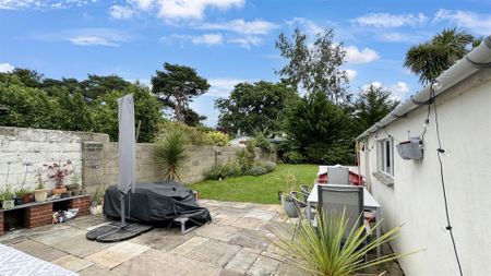 3 Bedroom Chalet - Photo 3