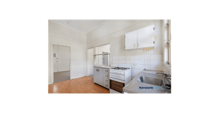 Close to the city! - Photo 3