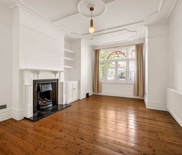 Farquhar Road, SW19, London - Photo 1