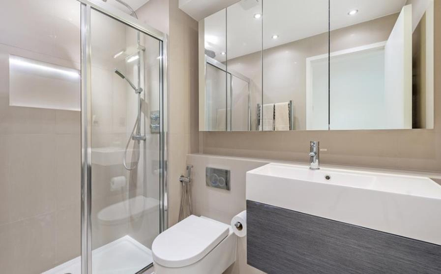 3 bedroom mews to rent - Photo 1