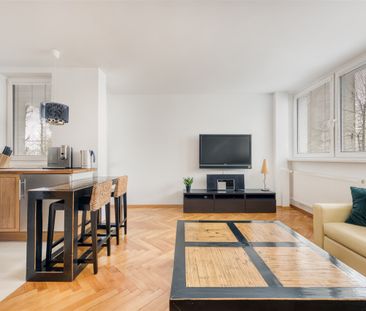 Łódź, Śródmieście, 10 Lutego - Фото 2